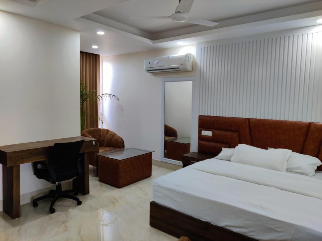 Hotel Maira Dehradun Exterior foto